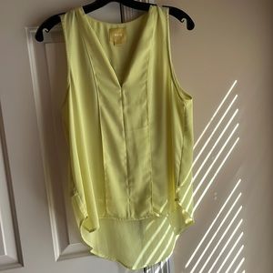 Size 6   Brand mauve.  Purchased at Anthropologie